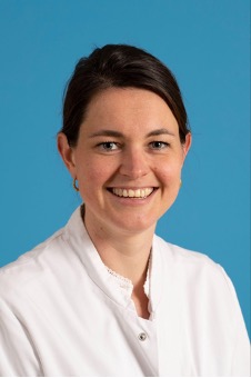 Dr. Nina Hilkens